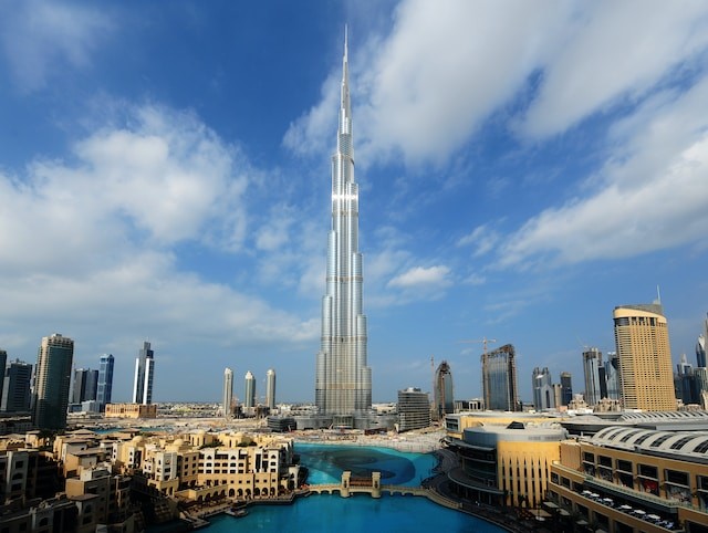 wide angle view on dubai tower